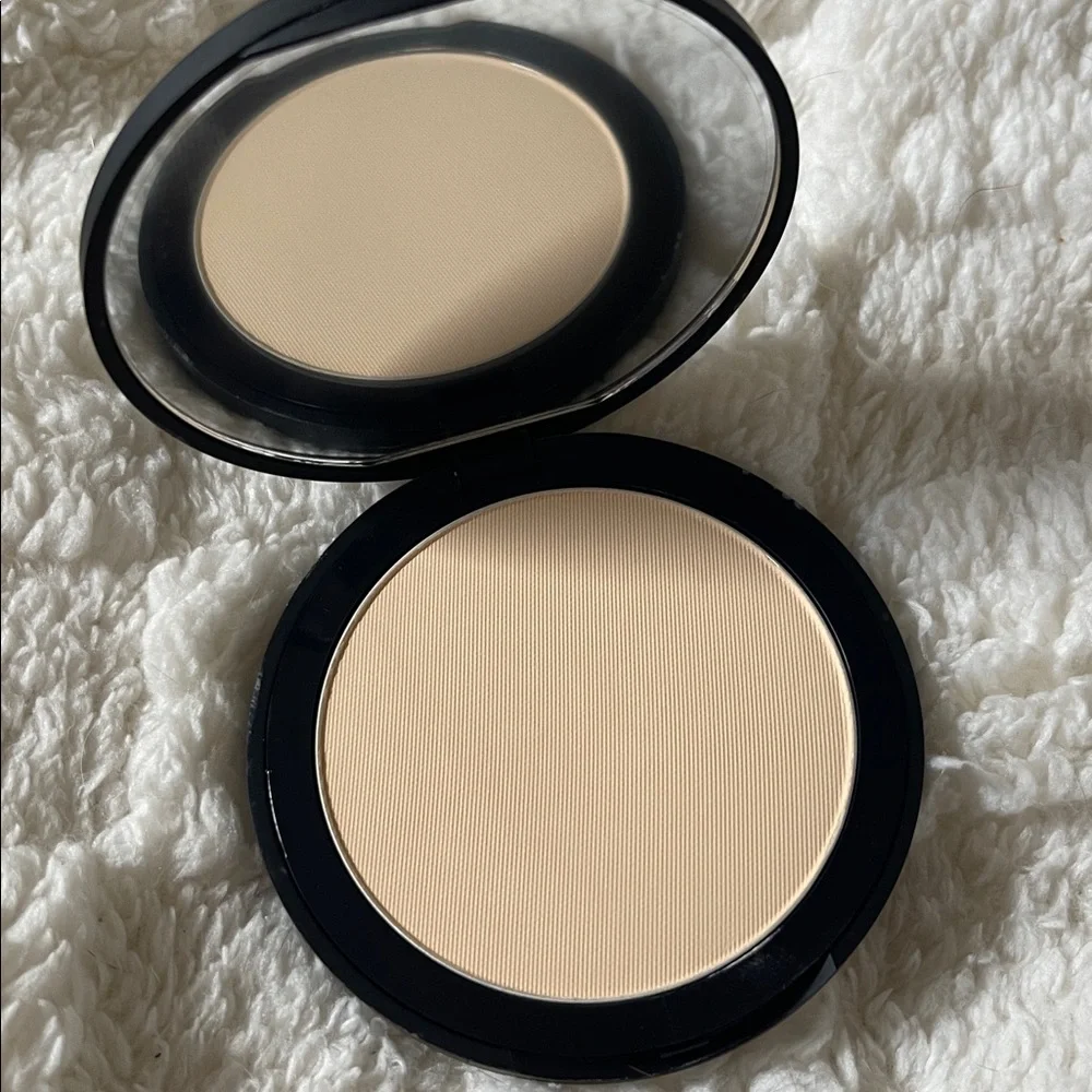 NARS Soft Matte Advanced Perfecting Powder Cove